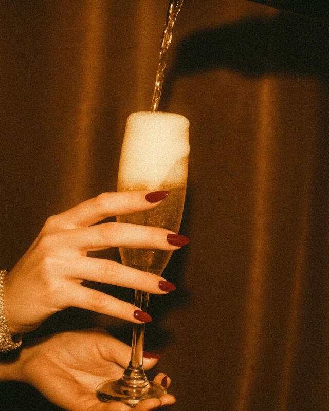 Un inno ai momenti che contano 🥂 

Brinda alla magia con Casa Sant’Orsola: scopri la collezione Spumanti al link in bio!

#CasaSantOrsola #WineLuxuryStyle #ItalianWine
